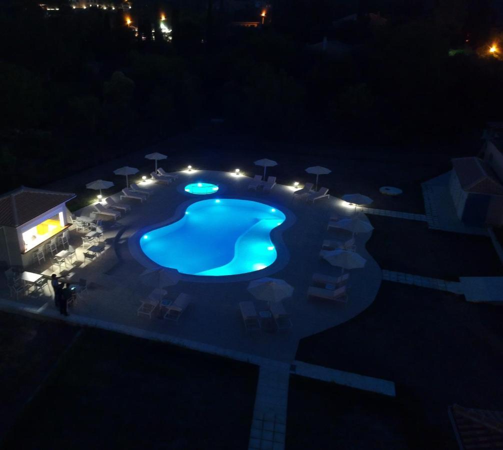 Santos Luxury Apartments Dassia  Exterior photo